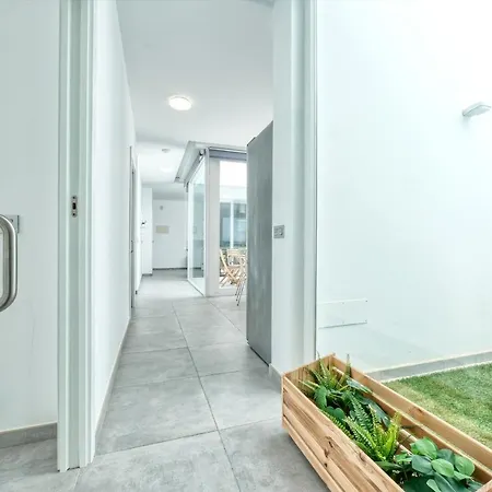 Karma 2 25m Del Mar *